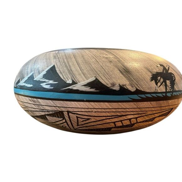 Navajo Pottery End Of The Trail Indian on Horse Mountains Black Turquoise Pot - Picture 5 of 11